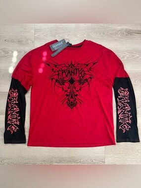 ROMWE Red and Black Long Sleeve Graphic Tee with Tribal Chest Design